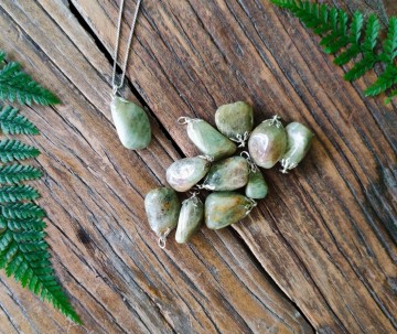 Beryl heliodoor hangers