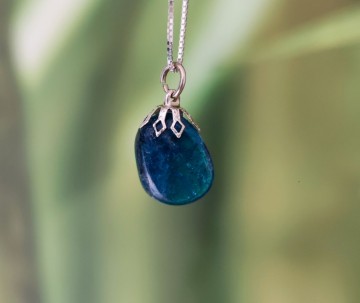 Blauwe apatiet hanger