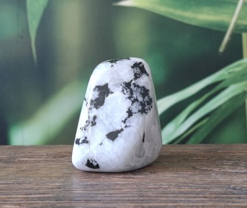 Regenboog maansteen vrije vorm